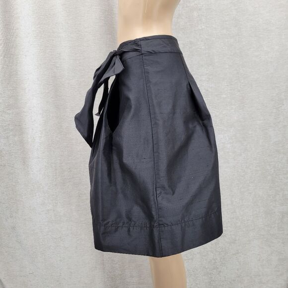 Trina Turk Silk Crepe Black A-Line Pleated Midi Skirt Bow Ties Waist Pockets - Picture 5 of 12